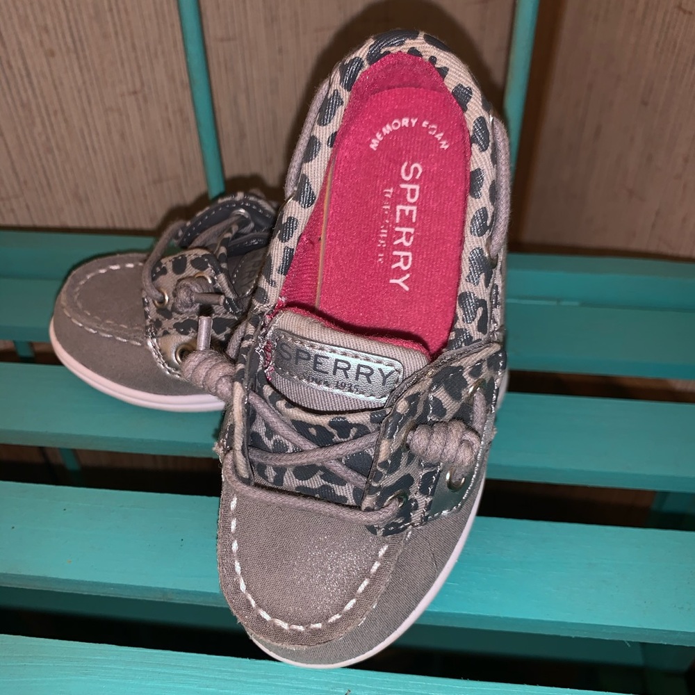 Kids Sperry Shoes Size 9